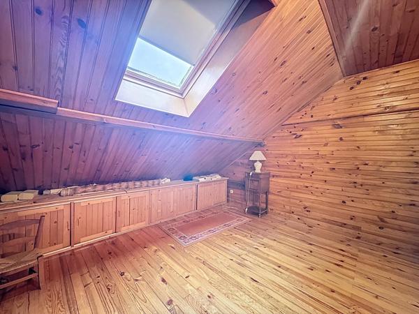 ENSEMBLE IMMOBILIER (LOCAL PROFESSIONNEL ET HABITATION)