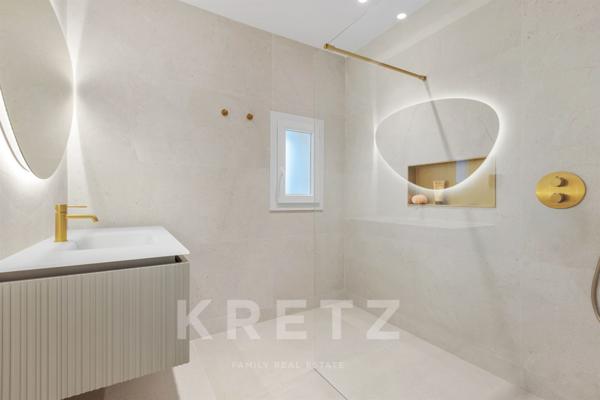 Villa avec piscine proche mer Cagnes-Sur-Mer