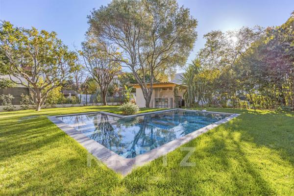 Villa avec piscine proche mer Cagnes-Sur-Mer