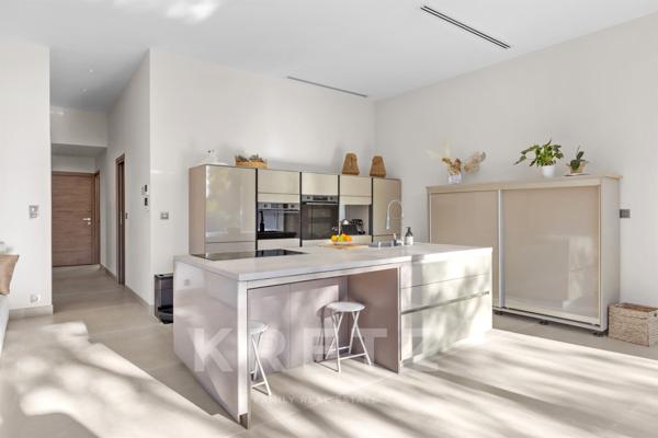 Villa avec piscine proche mer Cagnes-Sur-Mer