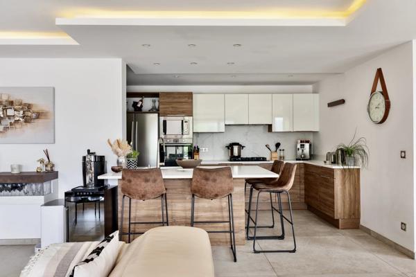 Superbe villa contemporaine entre Cannes et Golfe Juan