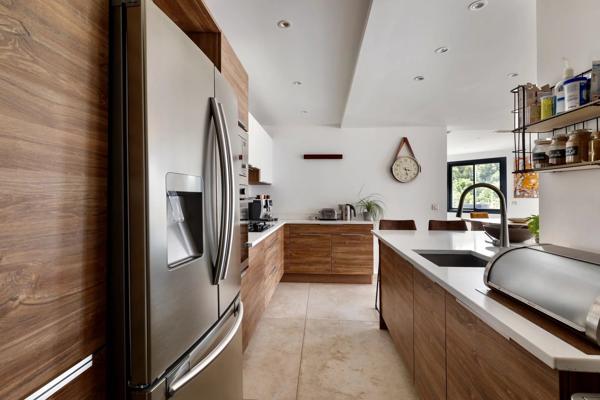 Superbe villa contemporaine entre Cannes et Golfe Juan