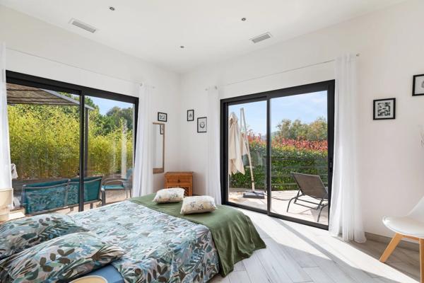 Superbe villa contemporaine entre Cannes et Golfe Juan