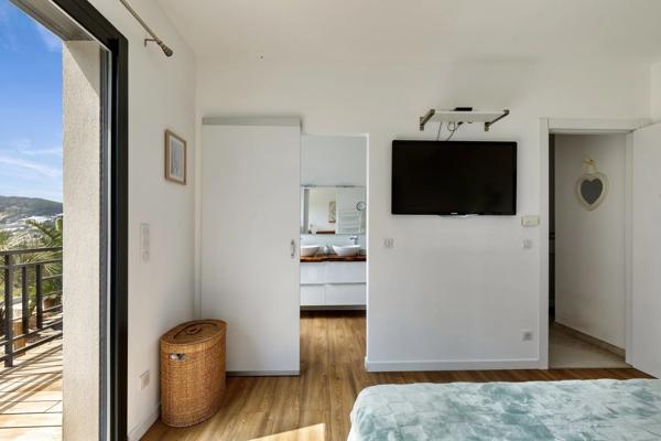 Superbe villa contemporaine entre Cannes et Golfe Juan