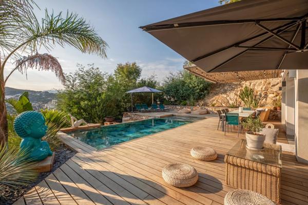 Superbe villa contemporaine entre Cannes et Golfe Juan