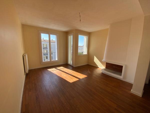 APPARTEMENT T3 A LOUER A L'ANNEE