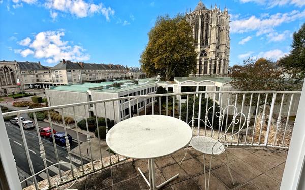 Appartement à vendre    3 pièces • 116,83 m2 Beauvais