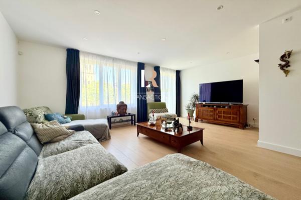 La Rochelle (17000) La Genette - Maison entièrement rénovée avec stationnement, garage, jardin paysagé et dépendance