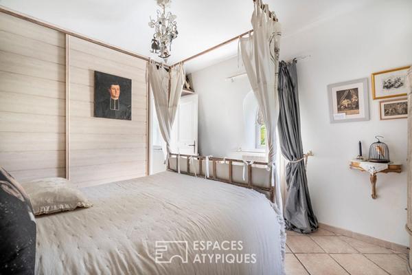 Demeure de style Mansart avec jardin aux accents méditerranéens
