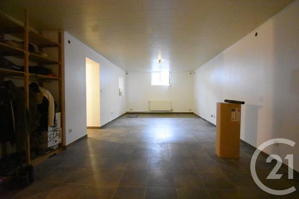 Maison à vendre  7 pièces - 207 m 2   VICHY  - 03