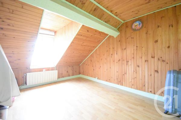Maison à vendre  7 pièces - 207 m 2   VICHY  - 03