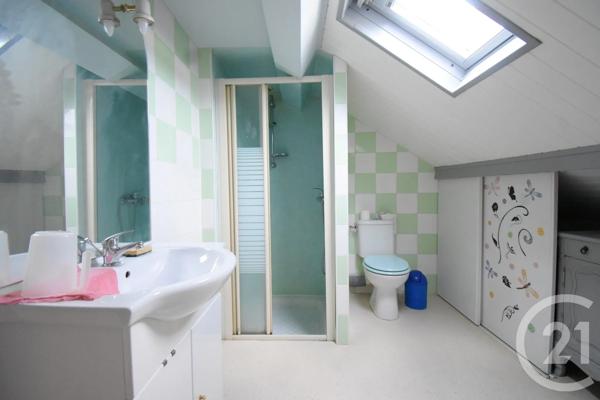Maison à vendre  7 pièces - 207 m 2   VICHY  - 03