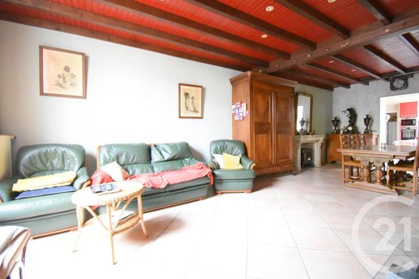 Maison à vendre  7 pièces - 207 m 2   VICHY  - 03