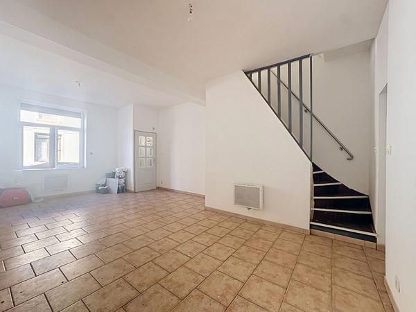 Maison 3 chambre cour