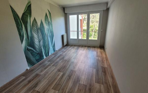Appartement à vendre    3 pièces • 73 m2 Saint-Brieuc