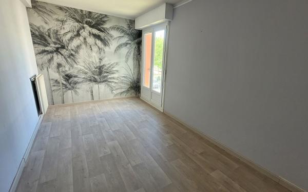 Appartement à vendre    3 pièces • 73 m2 Saint-Brieuc
