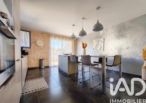 Maison à vendre 6 pièces 144 m² Châteaugay