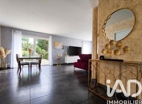 Maison à vendre 6 pièces 144 m² Châteaugay
