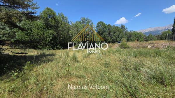 Terrain 1570 m2
