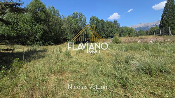Terrain 1570 m2