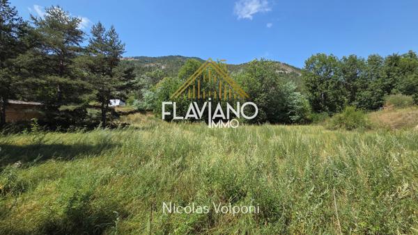 Terrain 1570 m2