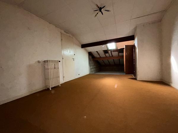 Maison individuelle à rénover, sur 10,52 ares à MANDEURE (25350)