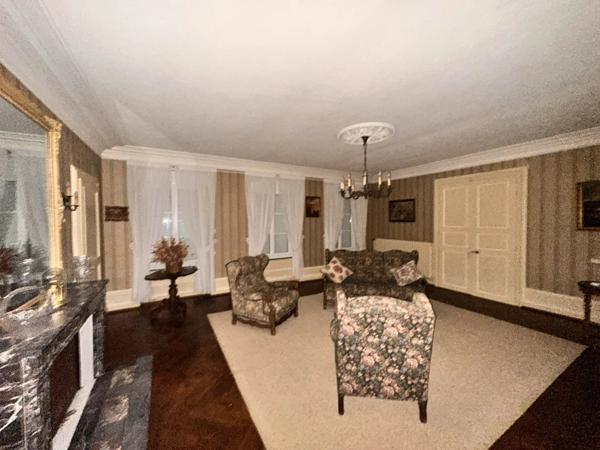 Vente Maison 12 pièces 400 m2 à Vatimont