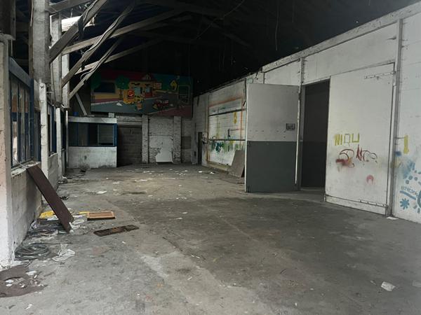 ENTREPOT - 527m² - ARQUES