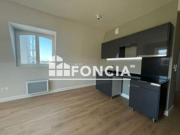 Location Appartement 2 pièces 43.8 m² - RUE ARTHUR RANC Poitiers 86000