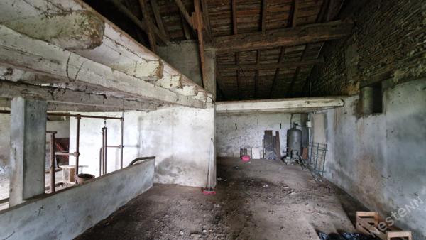 Maison ancienne avec grandes dépendances proche Bergerac !