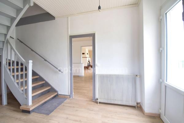 *** EXCLUSIVITE *** PROPRIETE RARE : MAISON DEPENDANCES ET TERRAIN *** SAINT-JEAN-D'HEURS 63190 ***