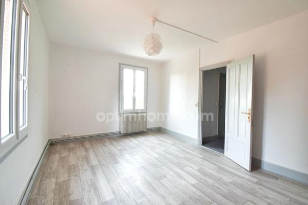 *** EXCLUSIVITE *** PROPRIETE RARE : MAISON DEPENDANCES ET TERRAIN *** SAINT-JEAN-D'HEURS 63190 ***