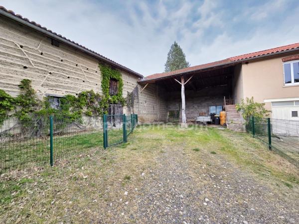 *** EXCLUSIVITE *** PROPRIETE RARE : MAISON DEPENDANCES ET TERRAIN *** SAINT-JEAN-D'HEURS 63190 ***