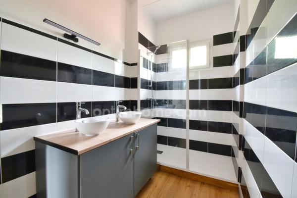 *** EXCLUSIVITE *** PROPRIETE RARE : MAISON DEPENDANCES ET TERRAIN *** SAINT-JEAN-D'HEURS 63190 ***
