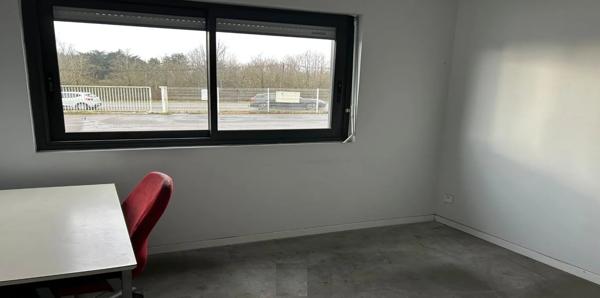 Local d'activité 1000 m2 - PONTCHATEAU