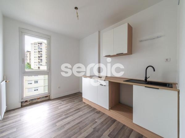Achat 2 Pieces 53 49000 Angers oue5361