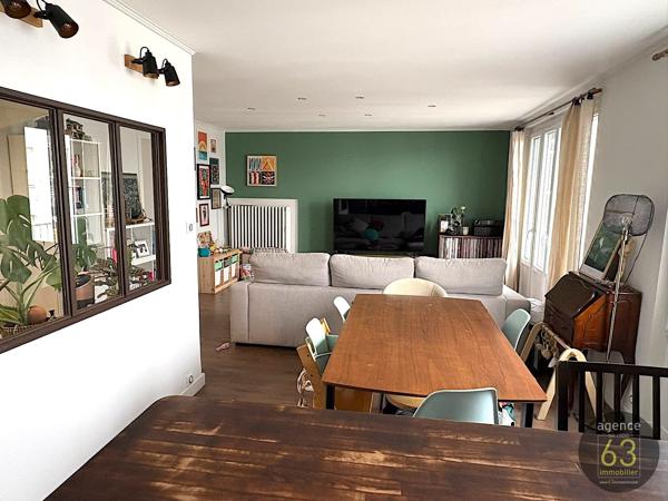 Beau et Lumineux T3 de 72 m2 en dernier étage, vue Puy de Dôme, coup de coeur
