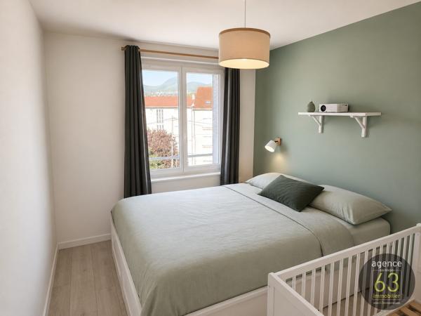 Beau et Lumineux T3 de 72 m2 en dernier étage, vue Puy de Dôme, coup de coeur