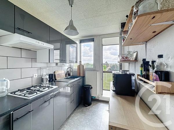 Appartement F4 à vendre  4 pièces - 66,02 m 2   CORBAS  - 69