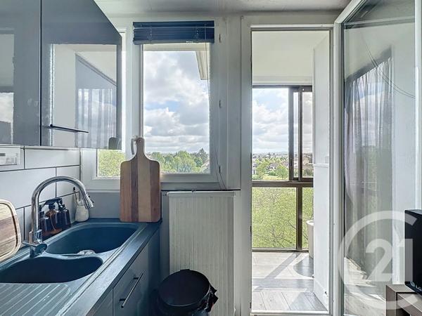 Appartement F4 à vendre  4 pièces - 66,02 m 2   CORBAS  - 69