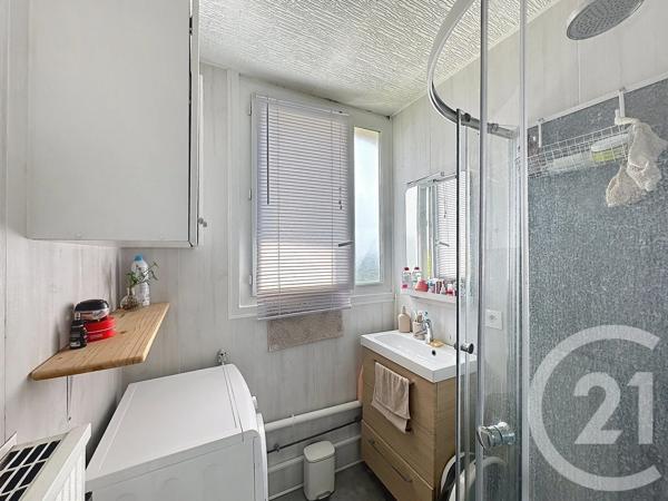 Appartement F4 à vendre  4 pièces - 66,02 m 2   CORBAS  - 69