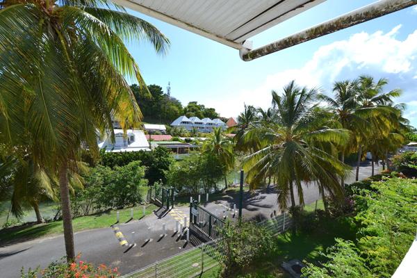 Gosier (97190) Appartement T3 beaux volumes bas du fort