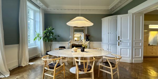 Maison maître rénovée avec jardin