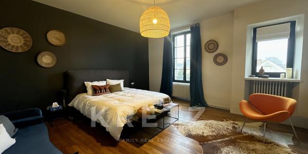 Maison maître rénovée avec jardin