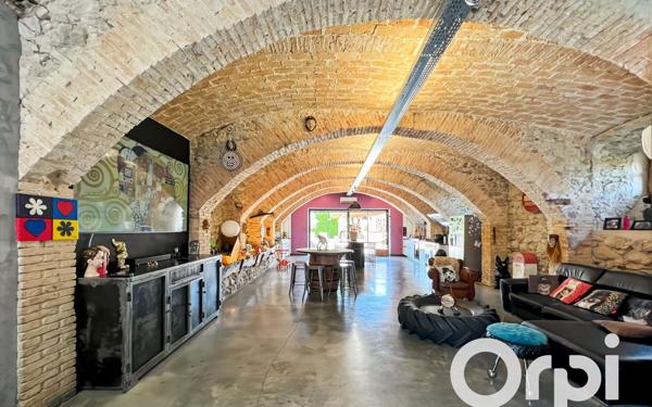 Appartement à vendre    5 pièces • 205,08 m2 Livron-sur-Drôme