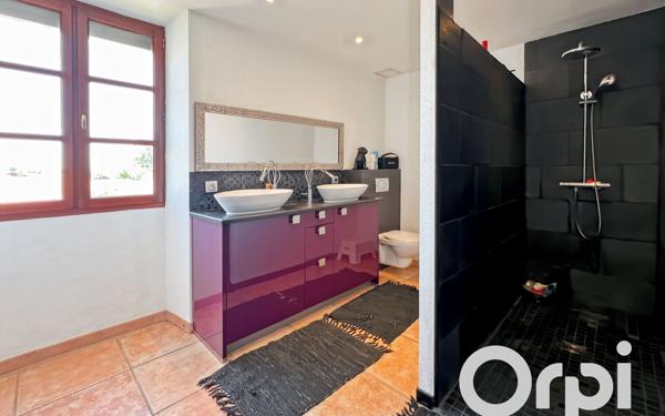 Appartement à vendre    5 pièces • 205,08 m2 Livron-sur-Drôme