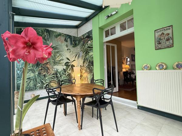 La Rochelle (17000) À La Rochelle, immense maison avec terrasse 4 chambres en vente