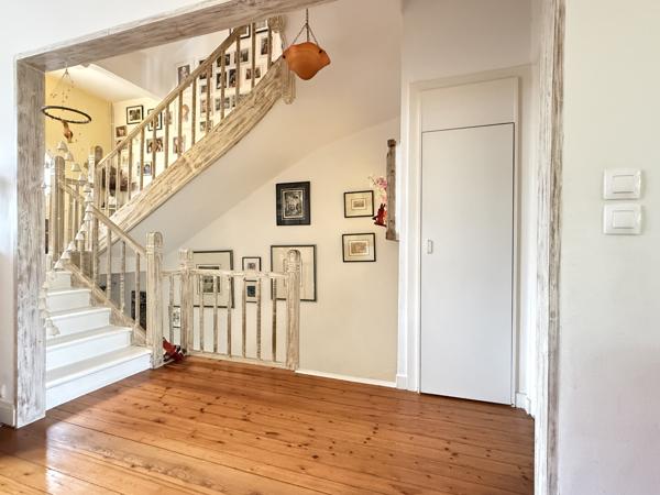 La Rochelle (17000) À La Rochelle, immense maison avec terrasse 4 chambres en vente