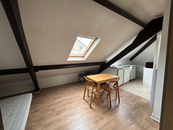 JARDIN DES PLANTES ET GARE STUDIO MEUBLE , Nantes 44000