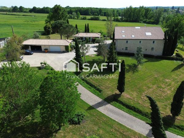 Magnifique propriété 462 m² 12 pièces deux piscine